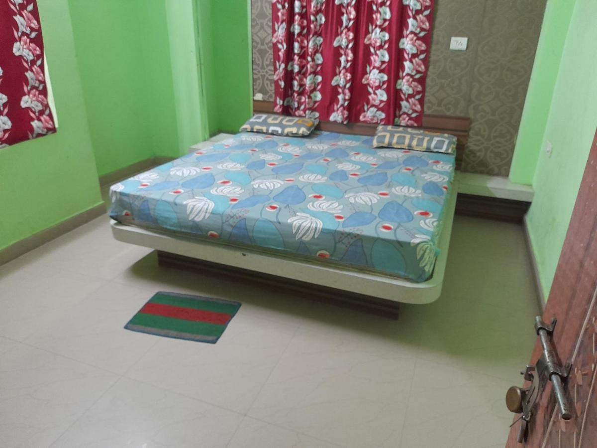 Hotel Tirupati Puri Kültér fotó